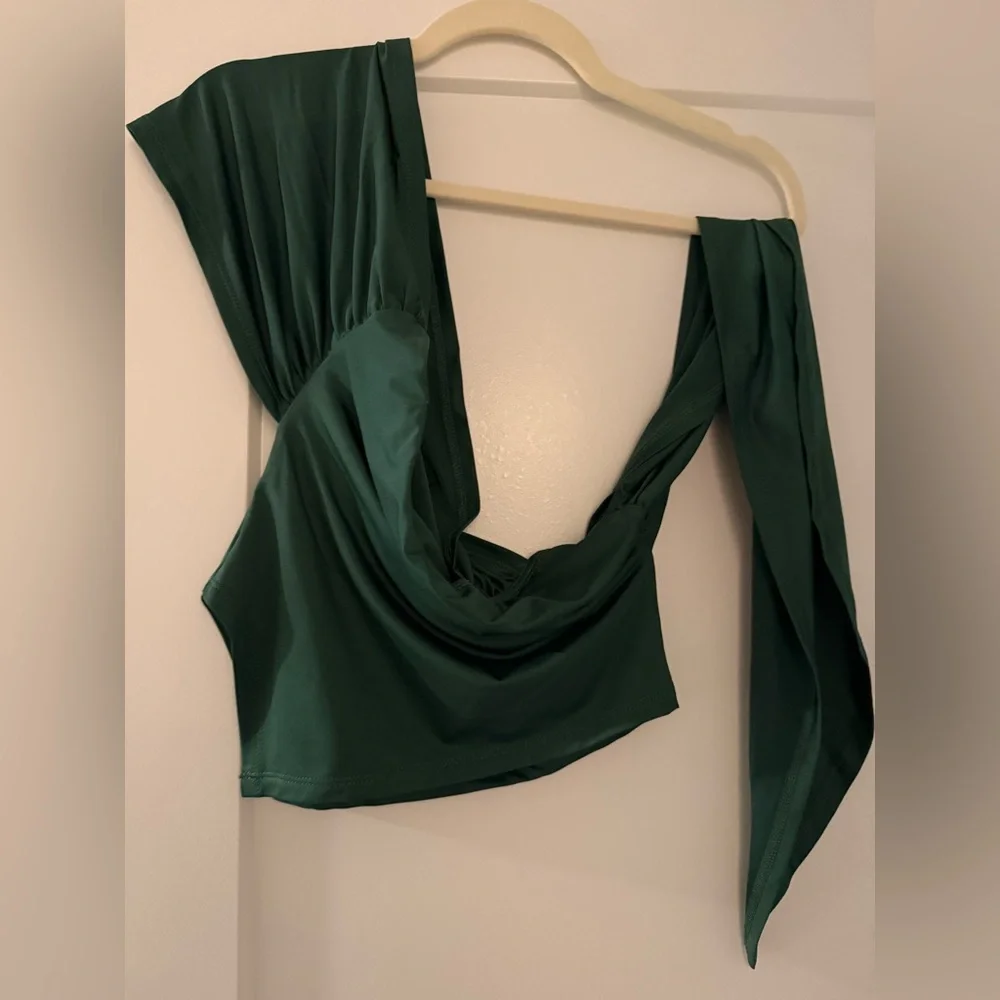 Commense One Shoulder Top with Drape Detail - Picture 5 of 6